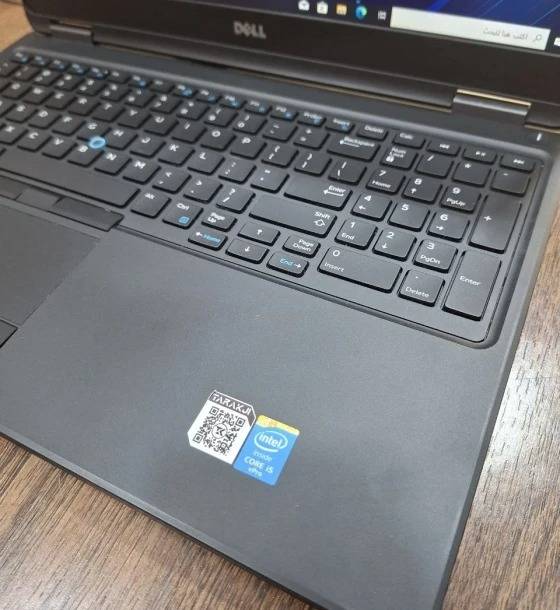 Latitude E5550