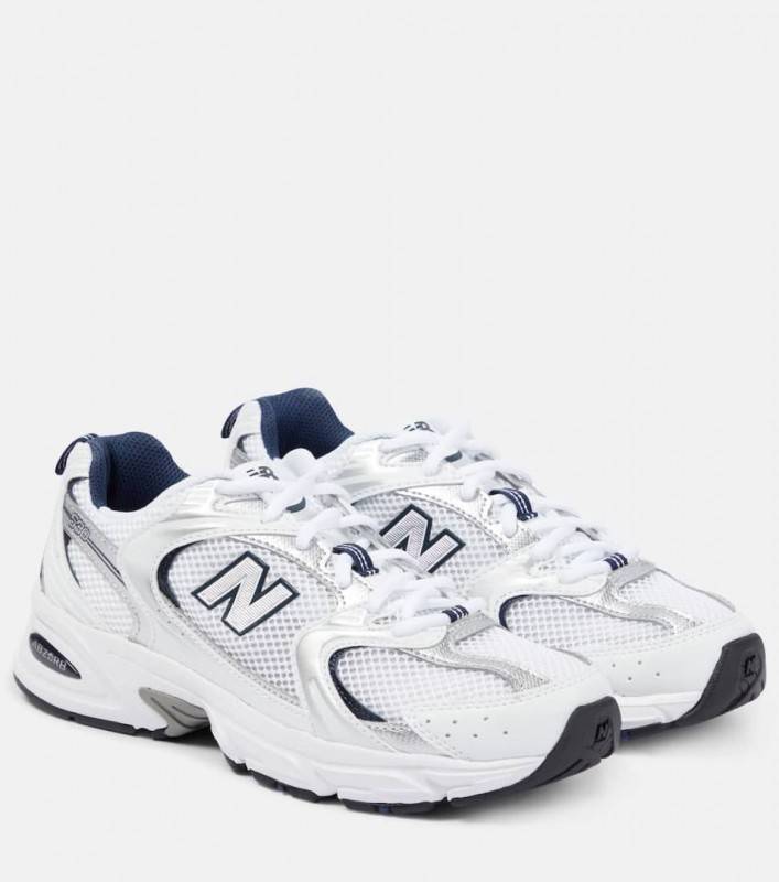بوط رياضي رجالي قماش مشبك لون أبيض و ازرق New balance
