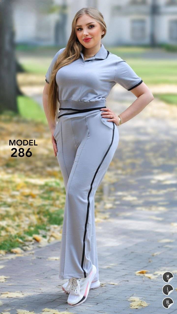 طقم addidas