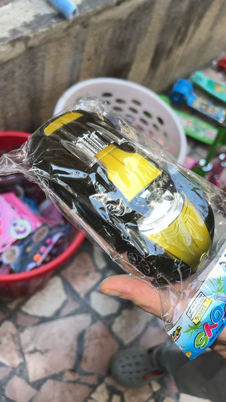سيارة
