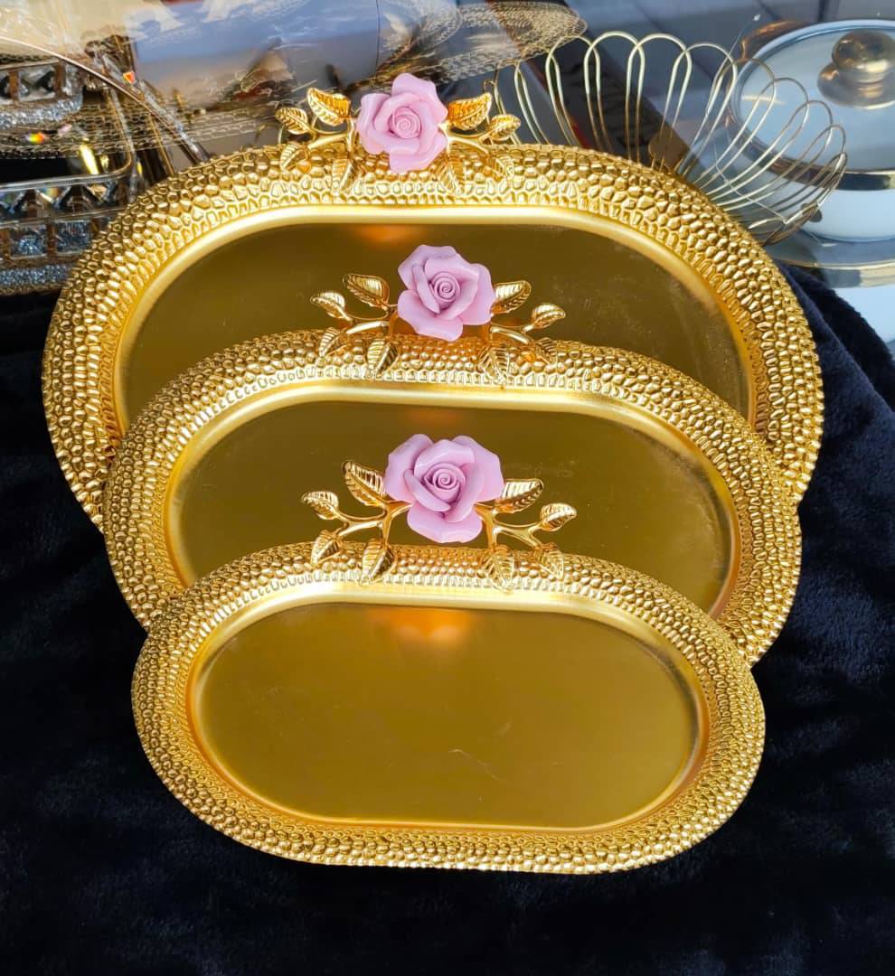 طقم صواني