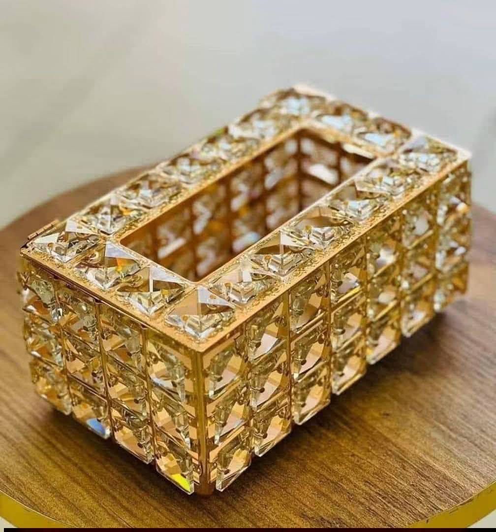 علبة محارم 