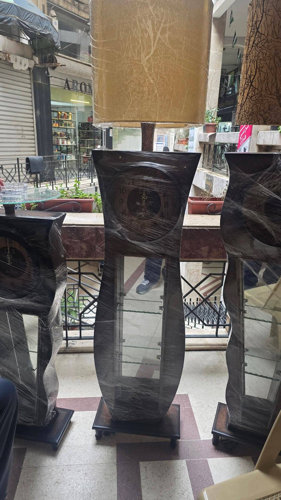 فاترين