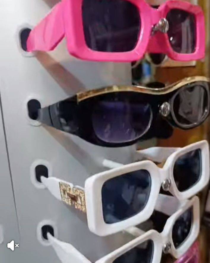 نضارات نسواني
