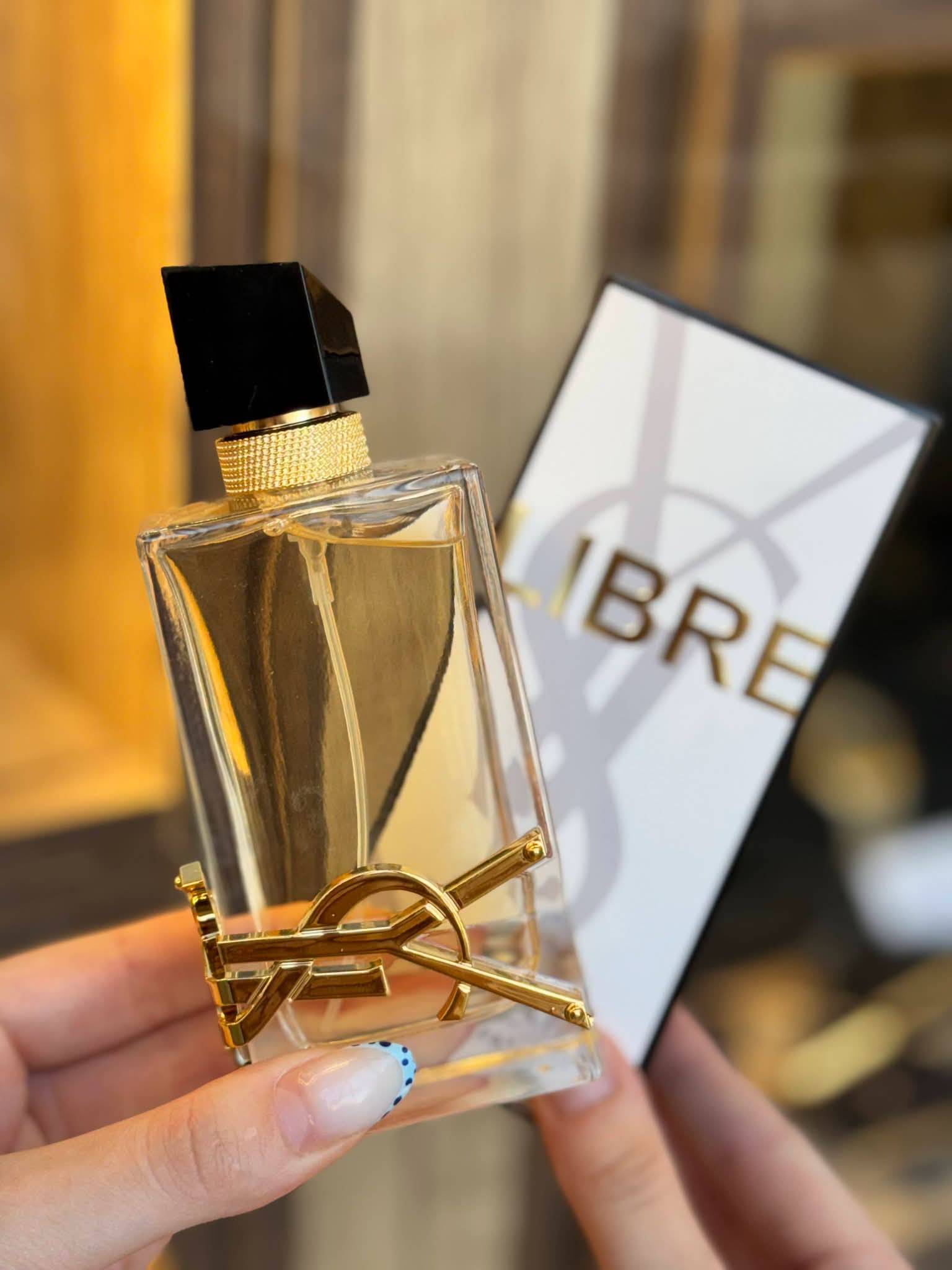 عطر نسائي