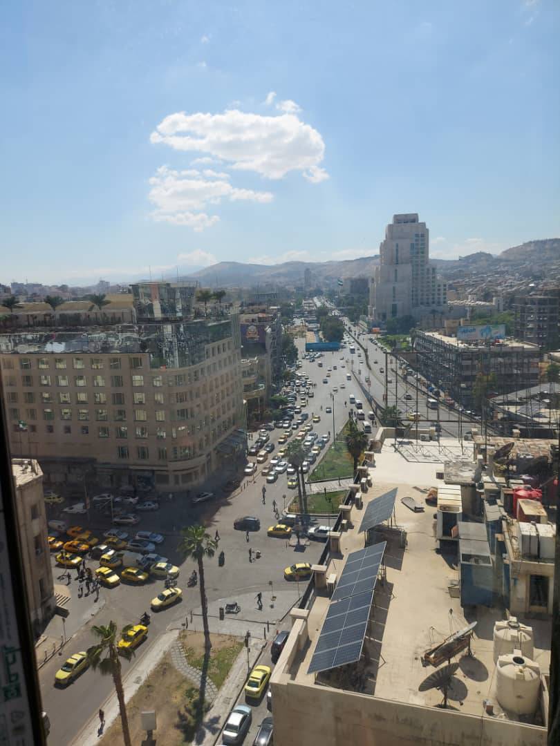 مكتب للبيع