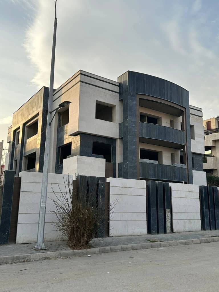 بناء كامل 
