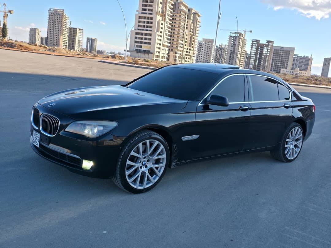 BMW 750