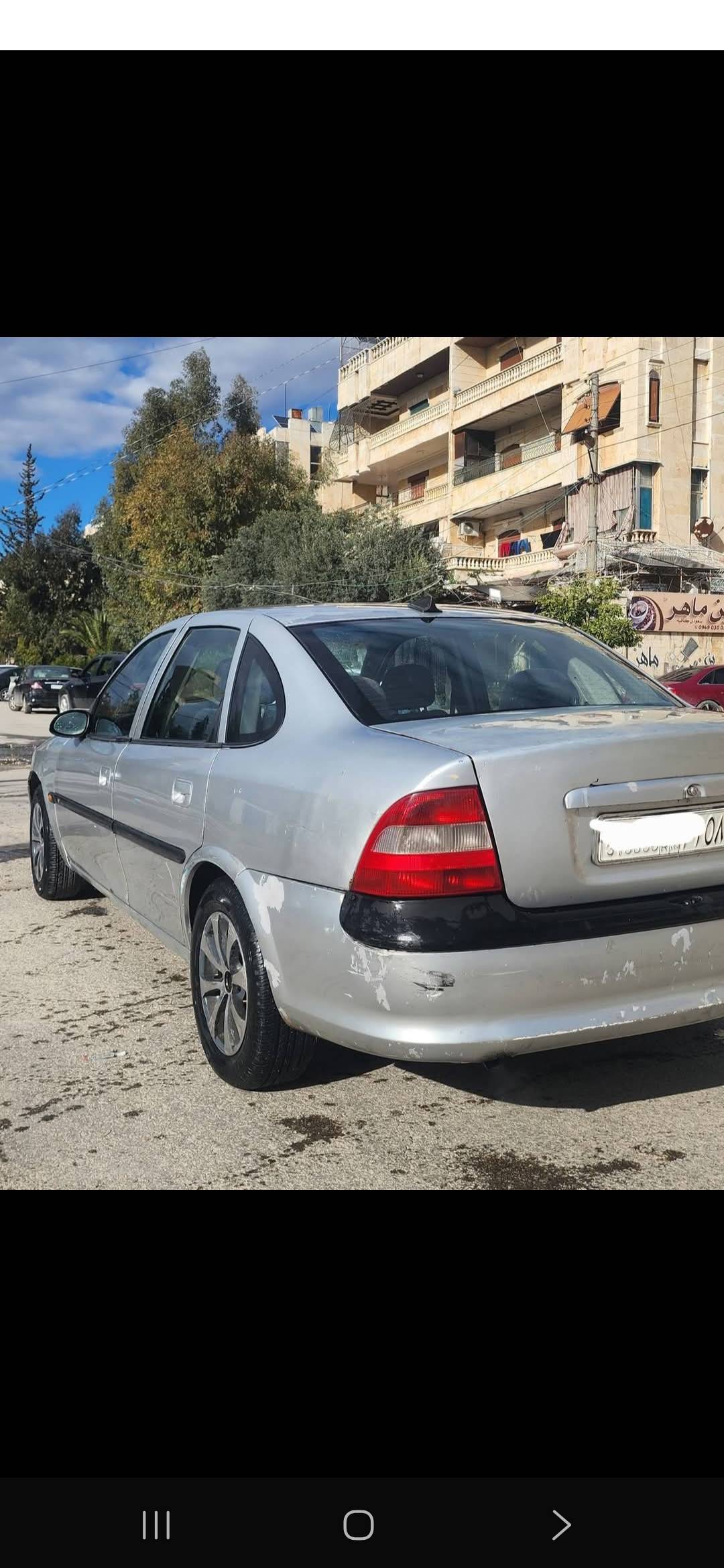 سيارة للبيع 