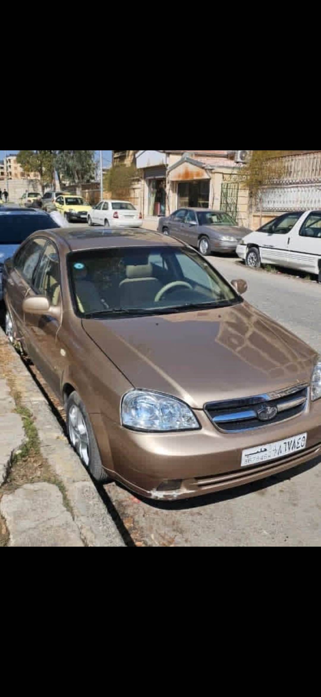 سيارة  للبيع