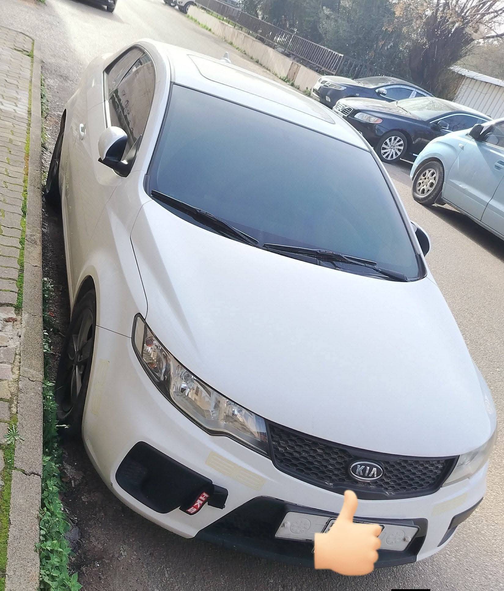 كيا فورتي 2011