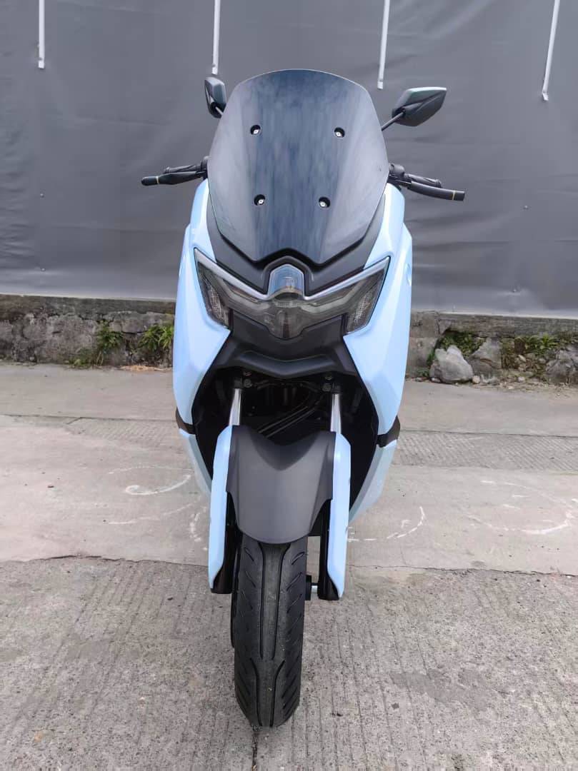  Yamaha NMAX
