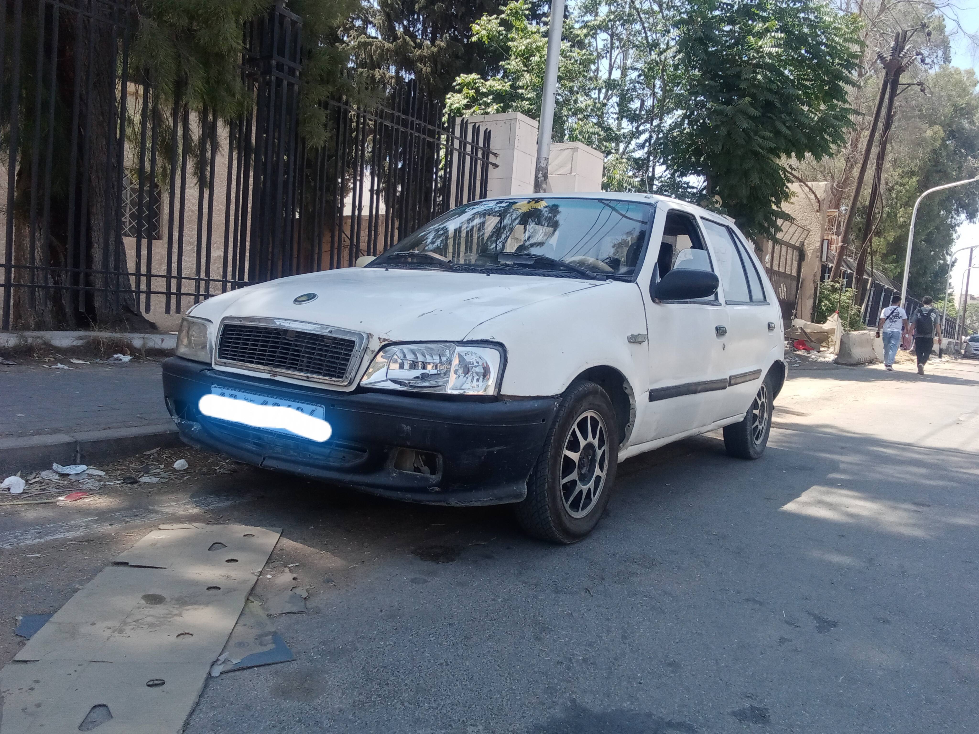 جيلي E1