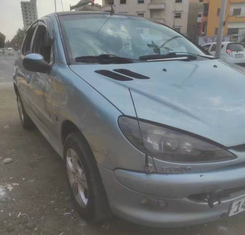 بيجو 206