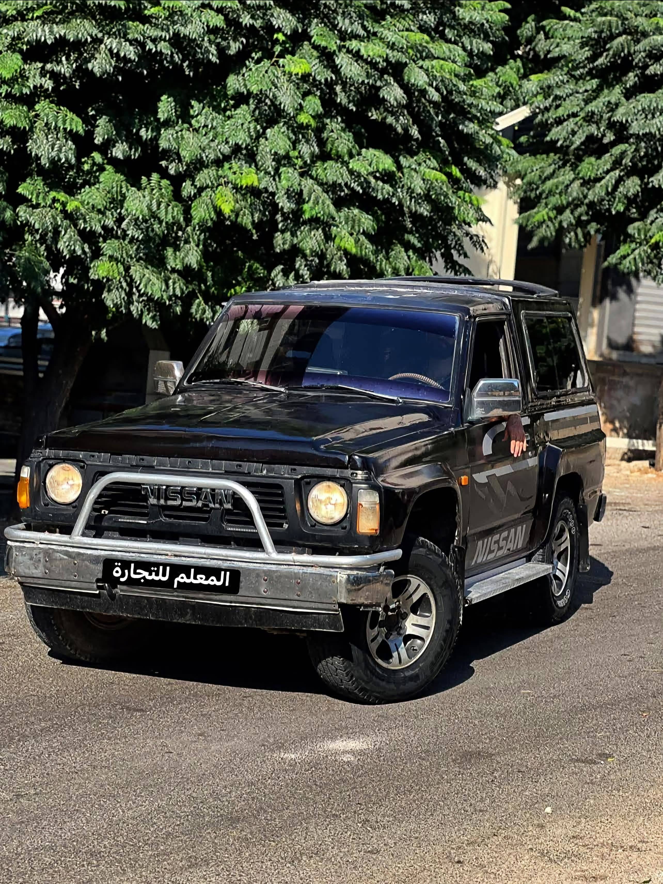 نيسان باترول 1986