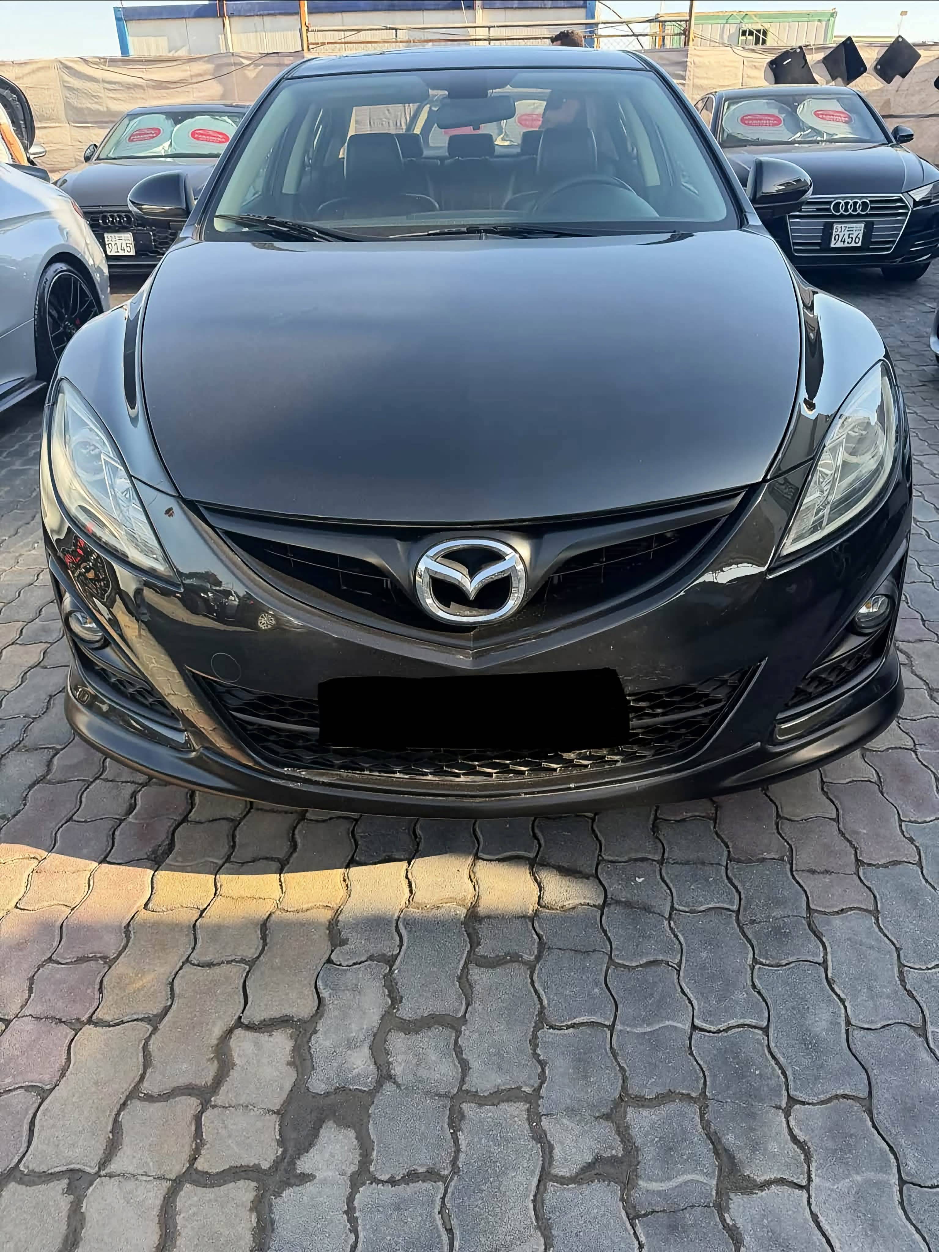 مازدا 200