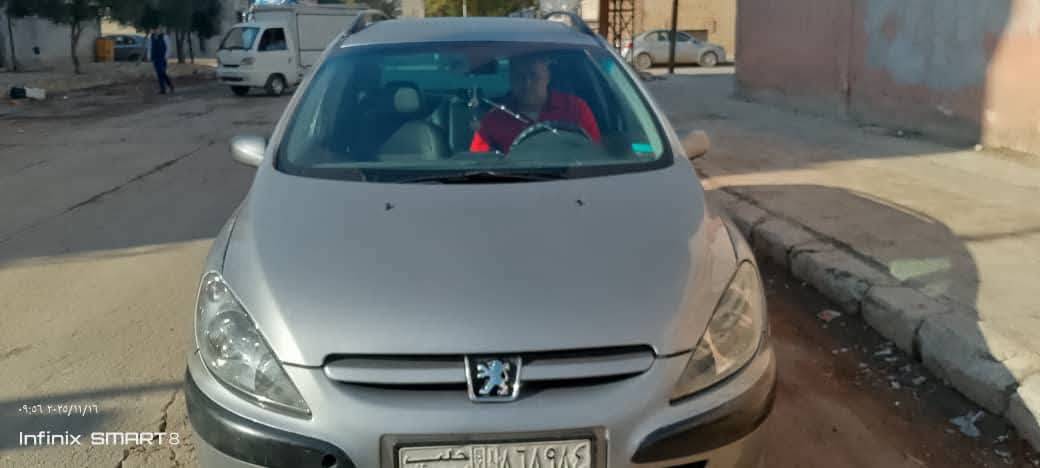 بيجو 2004